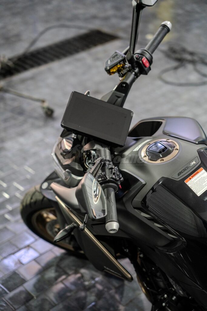 CFMOTO 800NK